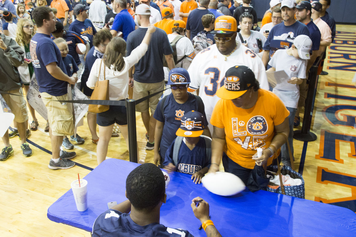 Auburn Fan Day 2014